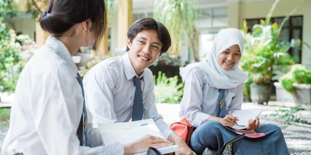 Beasiswa Justisia Berprestasi